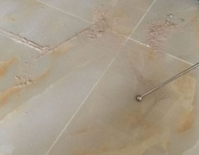 滨城瓷砖空鼓维修公司分享粘合剂选择不当在瓷砖铺贴过程中可能导致以下问题